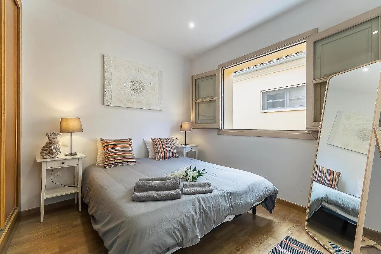 Central Malaga Apartment At Mitjana Plaza