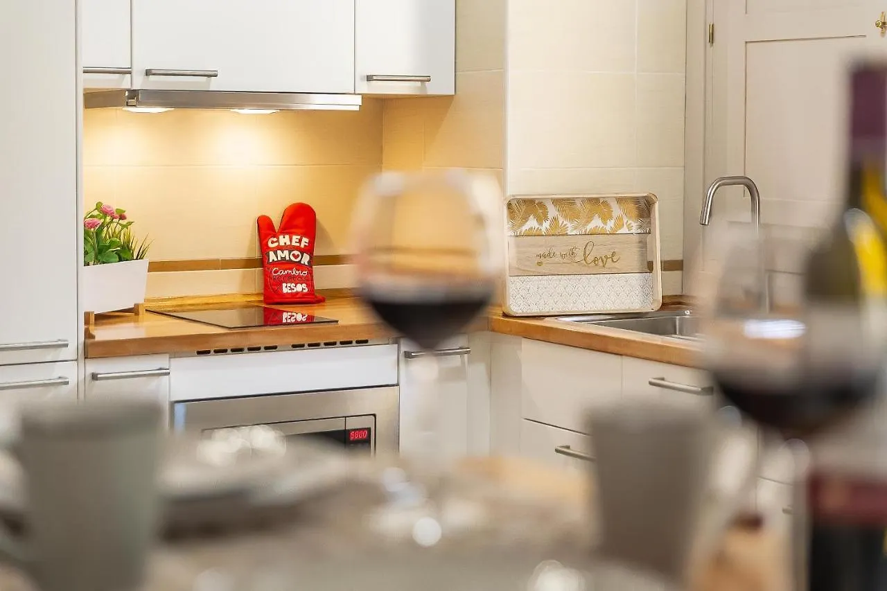 Central Malaga Apartment At Mitjana Plaza