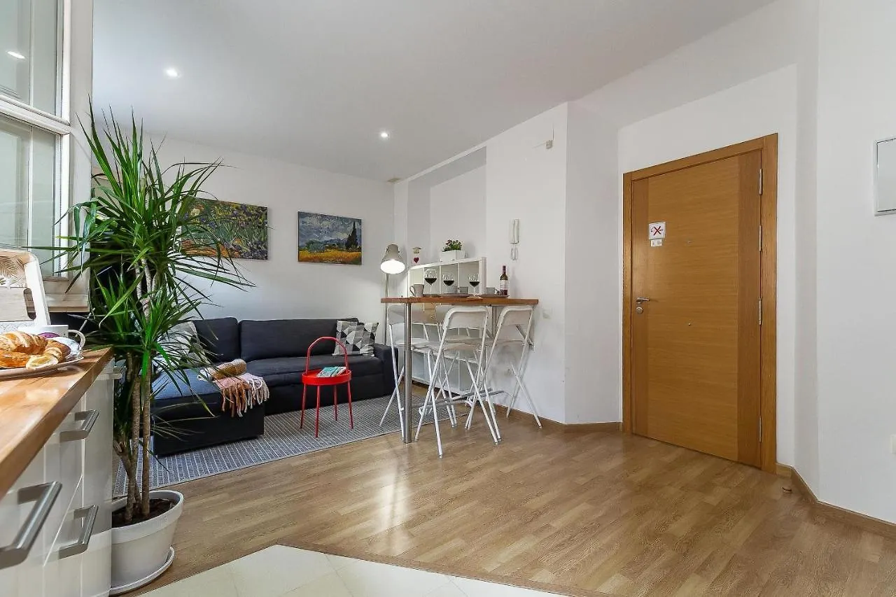 Central Malaga Apartment At Mitjana Plaza