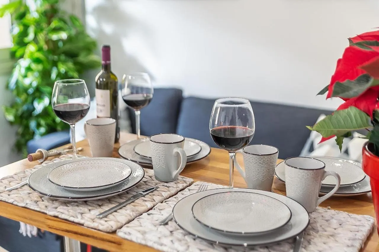 Central Malaga Apartment At Mitjana Plaza